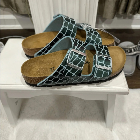 BIRKENSTOCK Arizona Gator Gleam two Strap comfort Sandal Sz : 6/37 - Picture 5 of 13